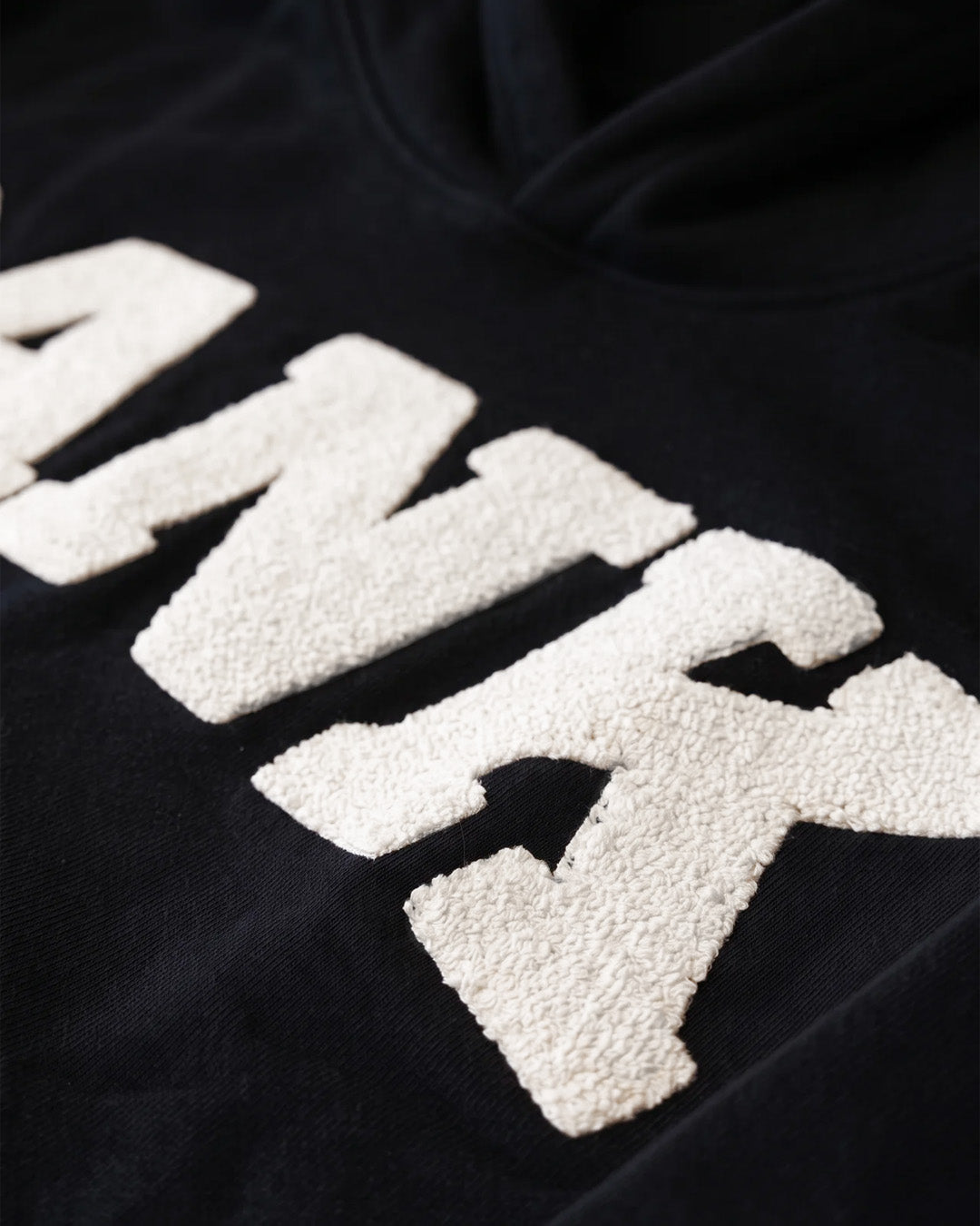 Essential Bank Hoodie Zwart
